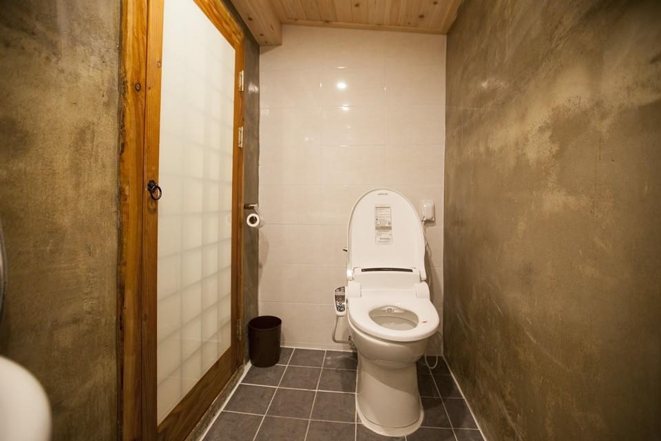 Ohnewwall Guesthouse Jeonju Exteriör bild