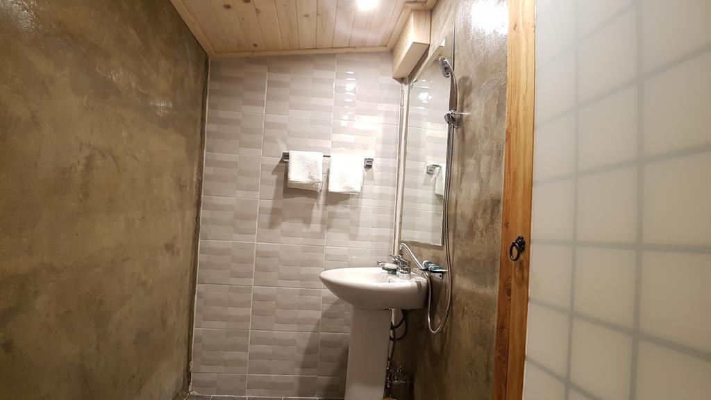 Ohnewwall Guesthouse Jeonju Exteriör bild
