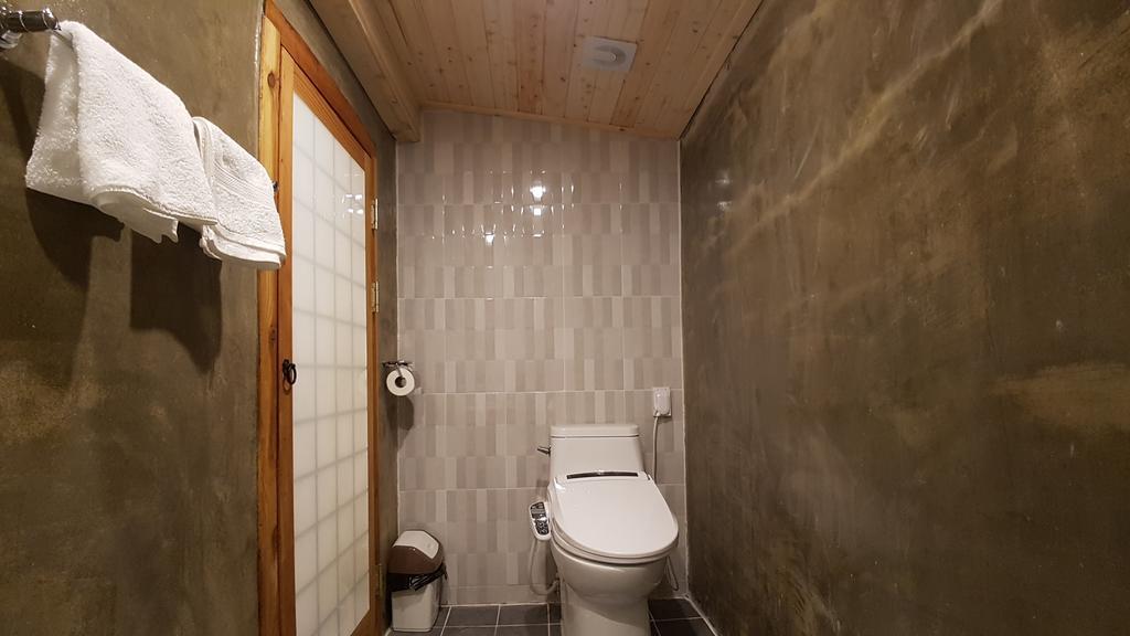 Ohnewwall Guesthouse Jeonju Exteriör bild