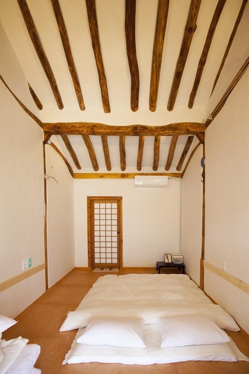 Ohnewwall Guesthouse Jeonju Exteriör bild