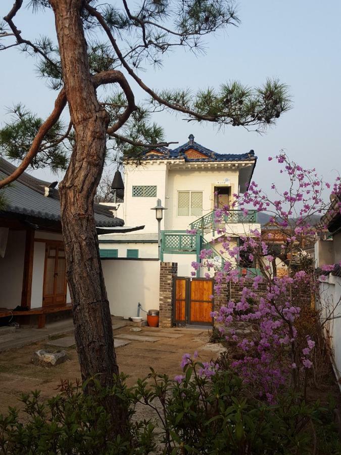 Ohnewwall Guesthouse Jeonju Exteriör bild