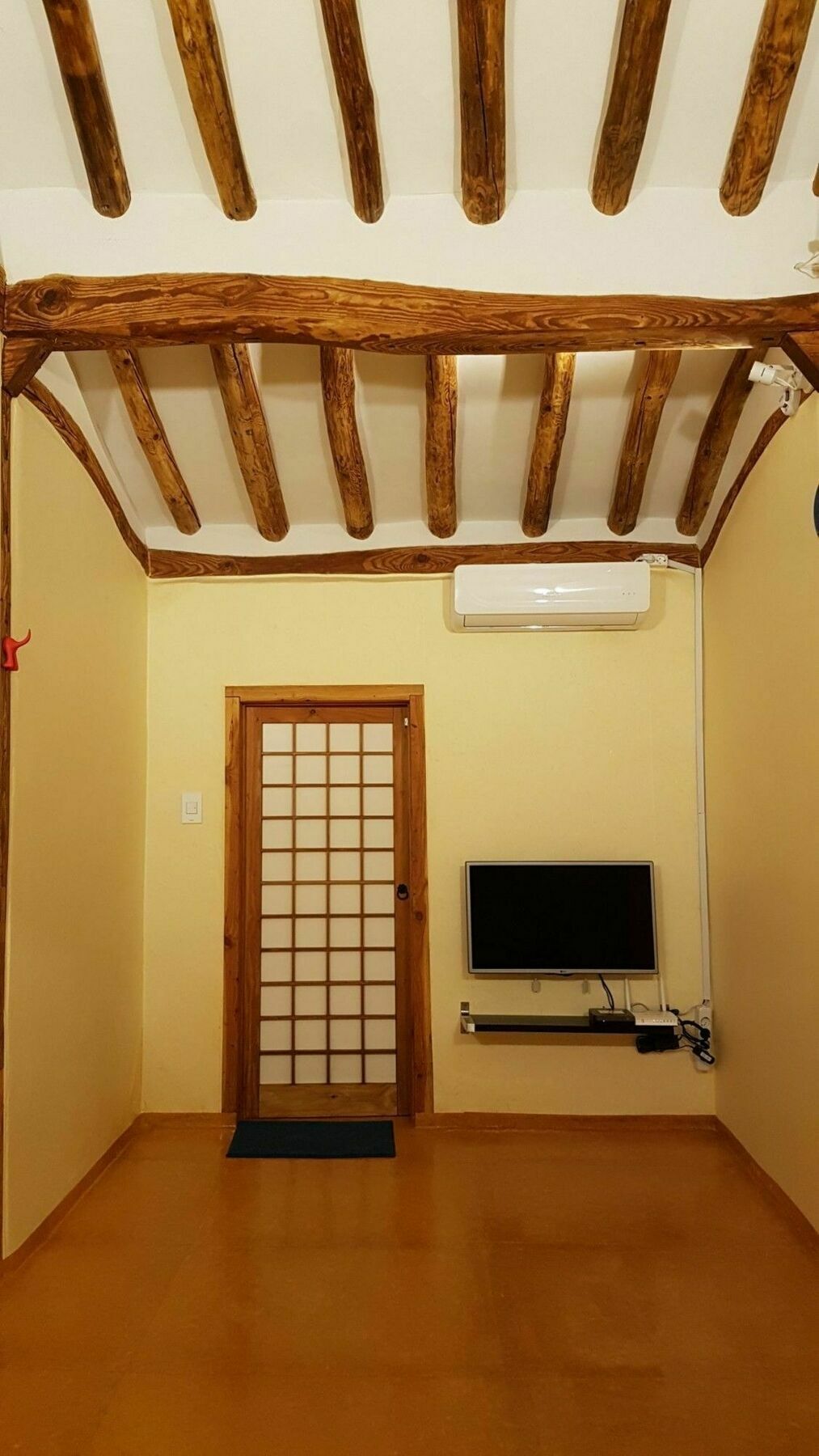 Ohnewwall Guesthouse Jeonju Exteriör bild