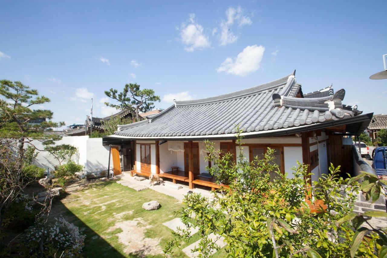 Ohnewwall Guesthouse Jeonju Exteriör bild